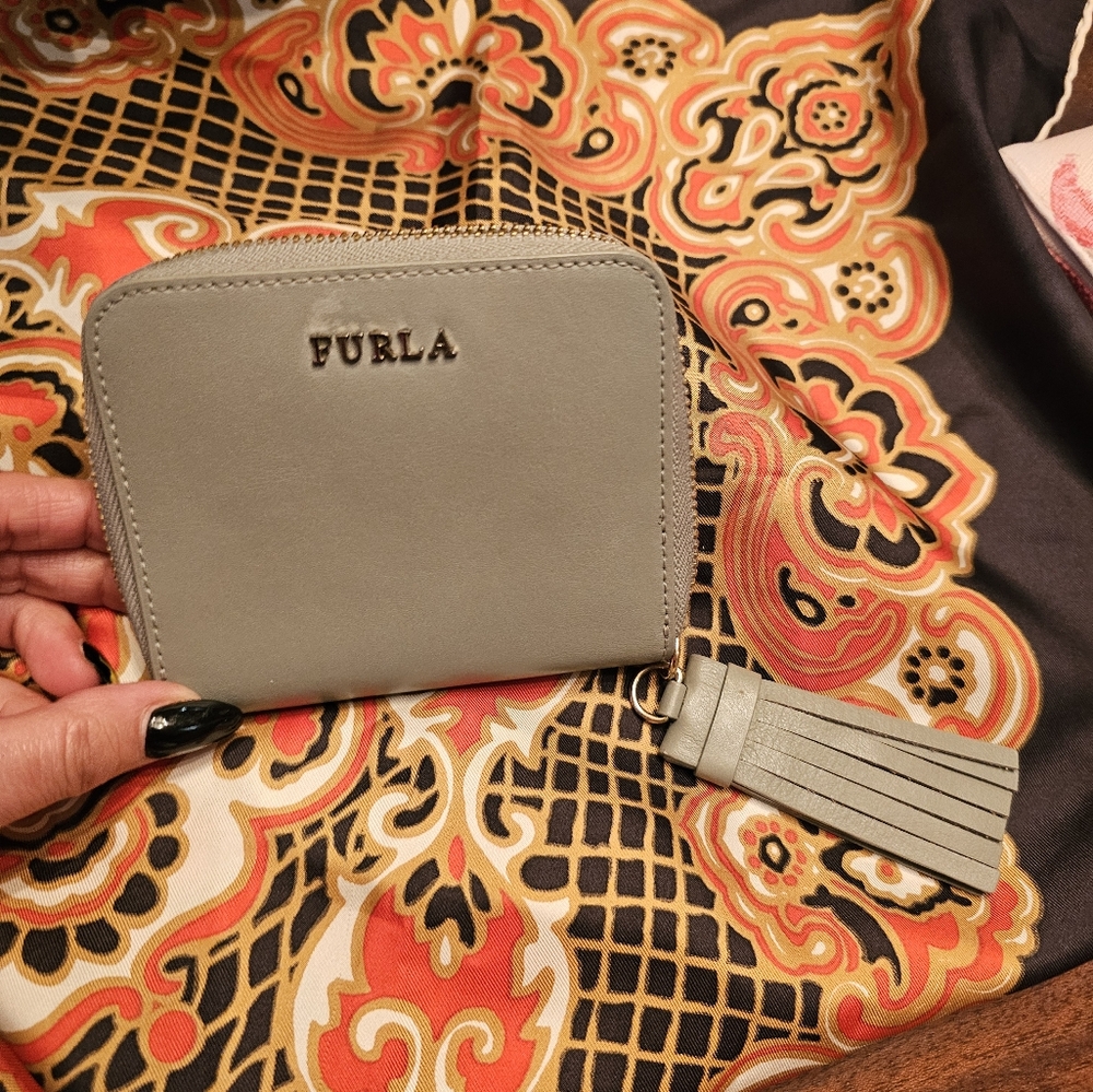 Grey Furla zippy wallet w/tassle #preloved - Picture 10 of 12